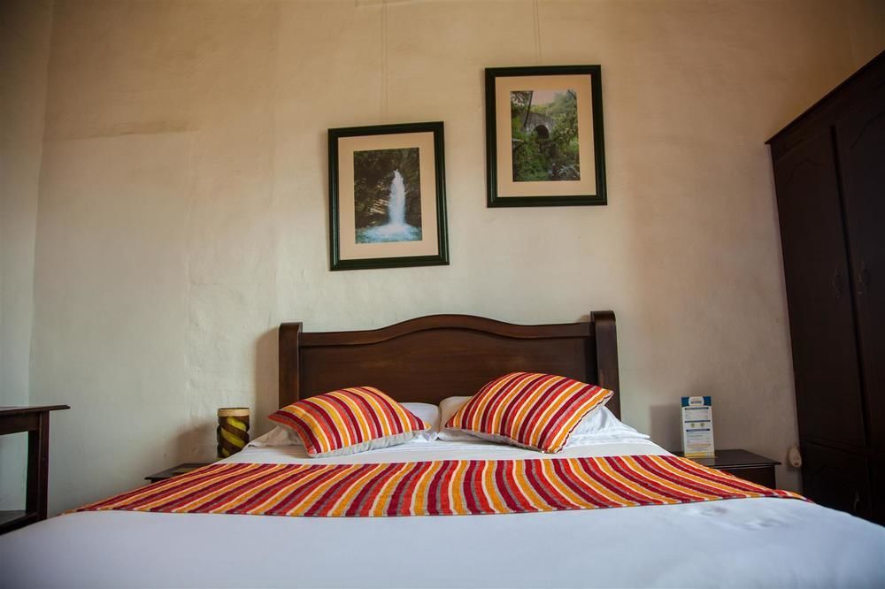 Hostal Ciudad De Segorbe Salento Exterior foto