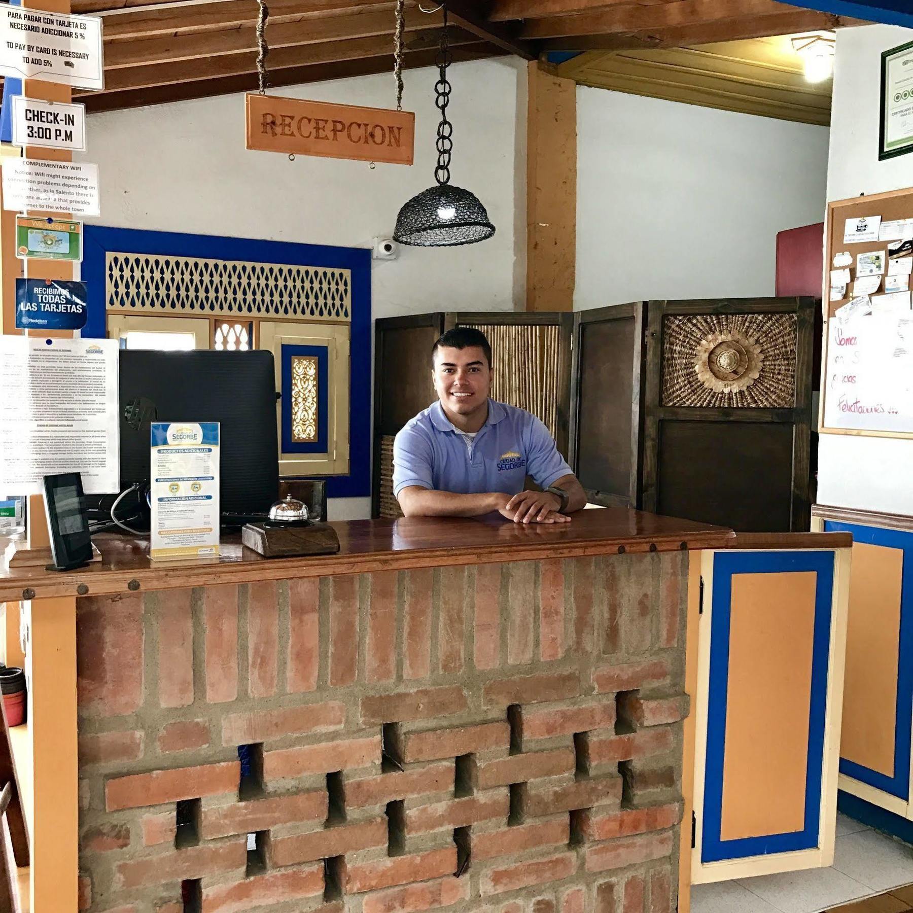 Hostal Ciudad De Segorbe Salento Exterior foto
